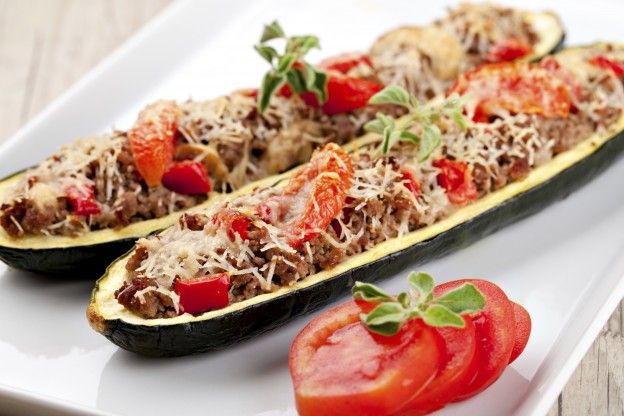 Gefüllte Zucchini