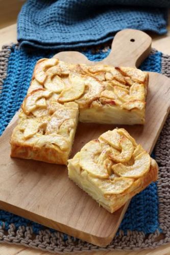 Versunkener Apfelkuchen mit einem Hauch Vanille
