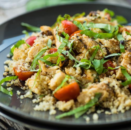 Gemischter Quinoa-Salat