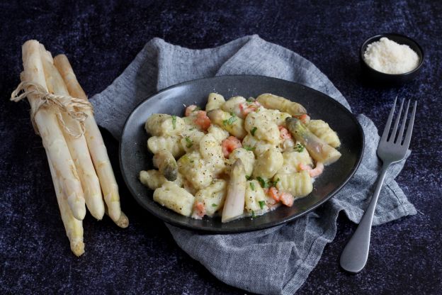 Gnocchi mit Spargelcremesauce