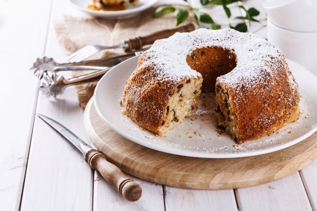 Gugelhupf mit Schokostückchen