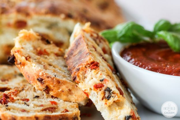 66. Herzhaftes Pizzabrot