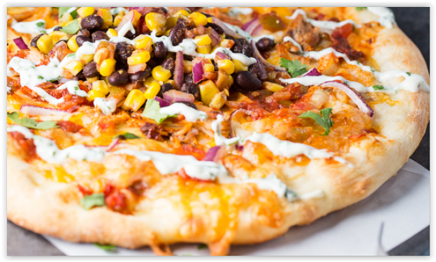 90. Hühnchenpizza mit geräucherten Jalapenos