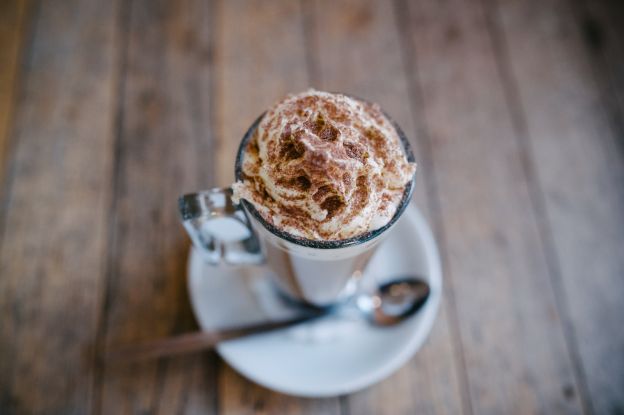 Die Besonders süsse Variante: Schoko-Karamell-Eiskaffee