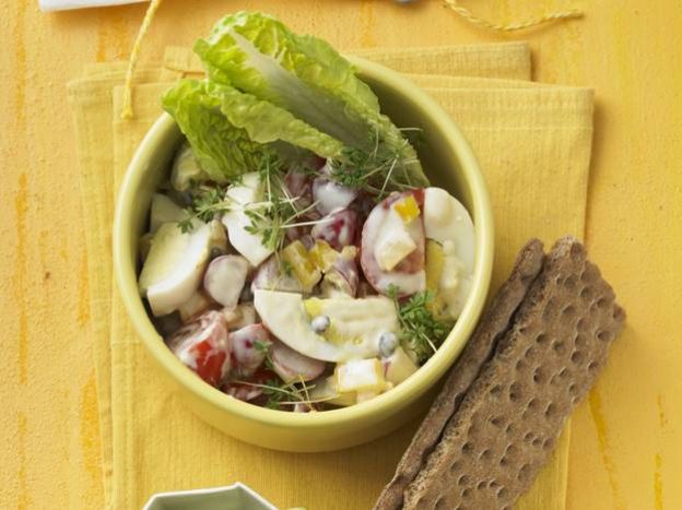 Eiersalat mit Knäckebrot