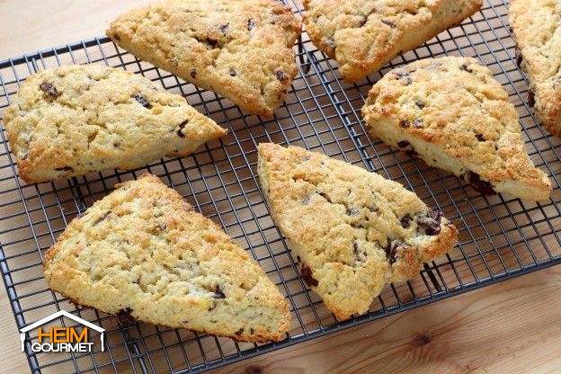 Weiche Scones mit Schokolade wie bei &amp;quot;Starbucks&amp;quot;