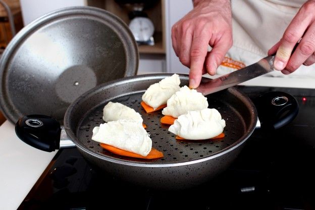 Die Ravioli dampfgaren