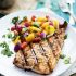 Gegrillter Lachs mit Mango Salsa