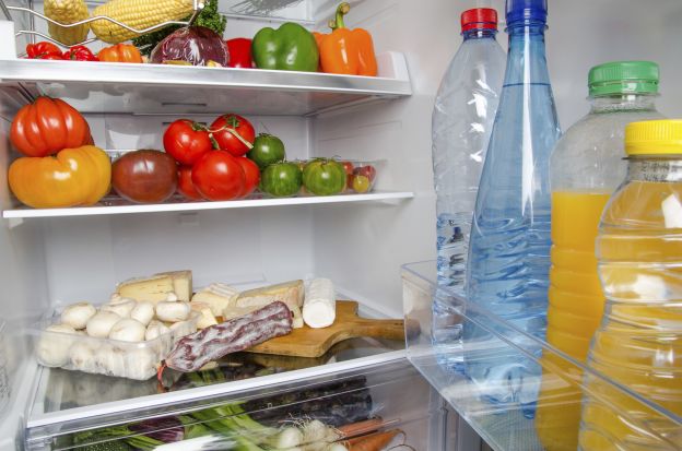 Gerüche aus dem Kühlschrank entfernen