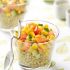 Gläschen mit Quinoa, Mais und frischem Gemüse