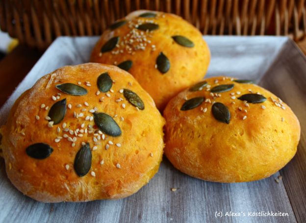 Kürbisbrot und Kürbisbrötchen