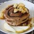 Erdnuss-Crunch Pancakes mit Schoko-Swirl