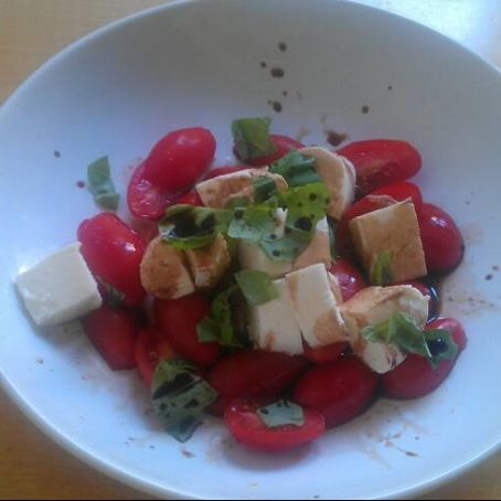 Tomate Mozzarella Salat