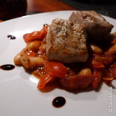 Schweinefilet auf Paprika-Tomaten-Bohnen-Gemüse