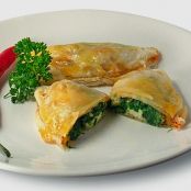 Herzhafte Blätterteigtaschen mit Fetakäse