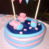 Schweine im Pool Torte