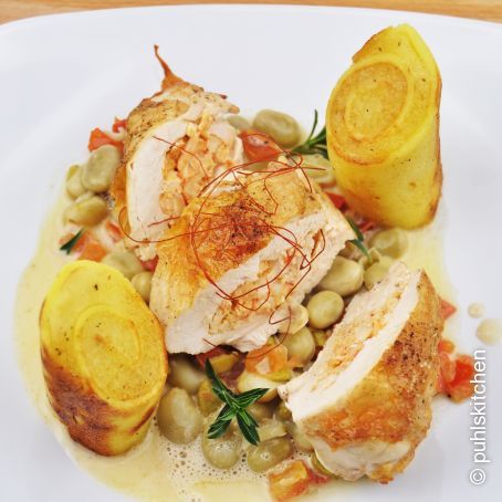 Maishühnchen mit Flusskrebsen, Bohnen und Kartoffelroulade