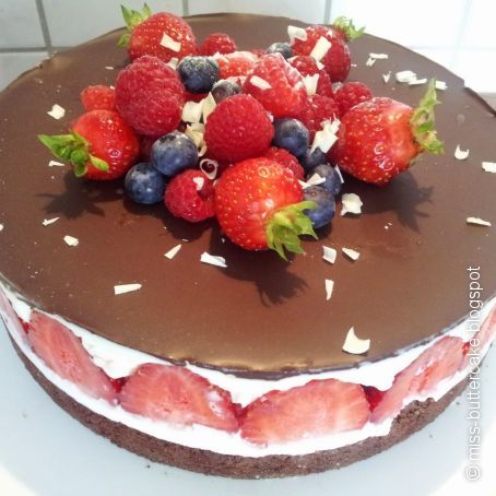 Erdbeer Mascarpone Torte