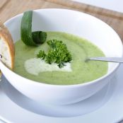 Zucchini-Koriander Suppe