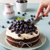 Schokokuchen mit Zitronencreme & Blaubeeren