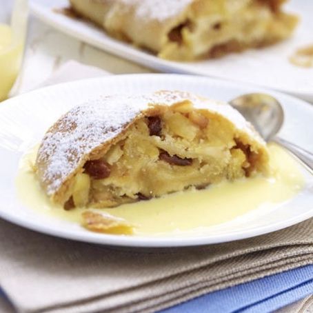 Thermomix-Apfelstrudel mit Vanillesoße