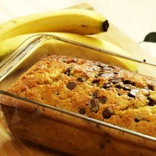 Bananenbrot mit Schokostücken