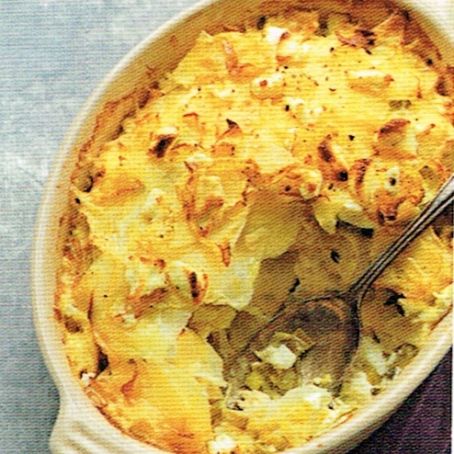 Steckrüben-Schwarzwurzel-Gratin mit Lauch und Ziegenkäse