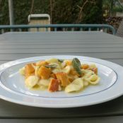 Kürbis-Salbei-Pasta