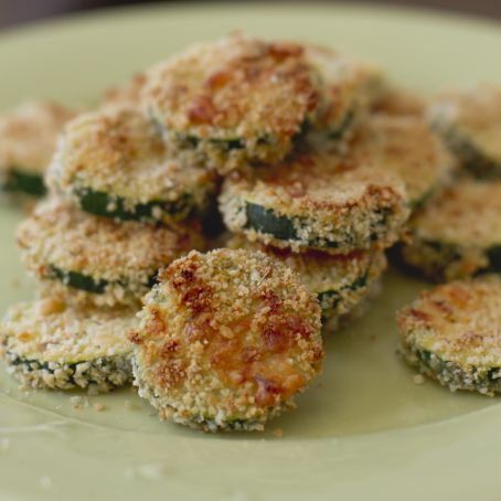 Panierte Zucchini mit Parmesankruste