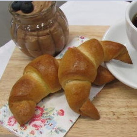 Mousse au Chocolat-Croissants