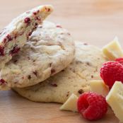 Weiche Cookies mit Himbeeren & weißer Schokolade - Schritt 1