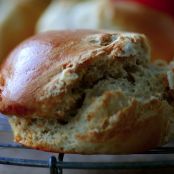 Blitz-Walnußbrötchen oder Rosinenbrötchen oder Mandelbrötchen oder....