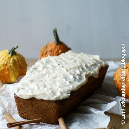 Kürbis Gewürzkuchen mit Zimtfrosting