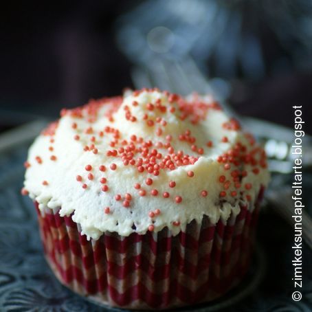 Red-Velvet-Cupcakes