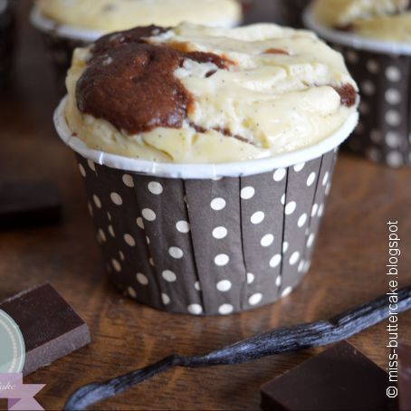 Chocolate Cheesecake Muffins