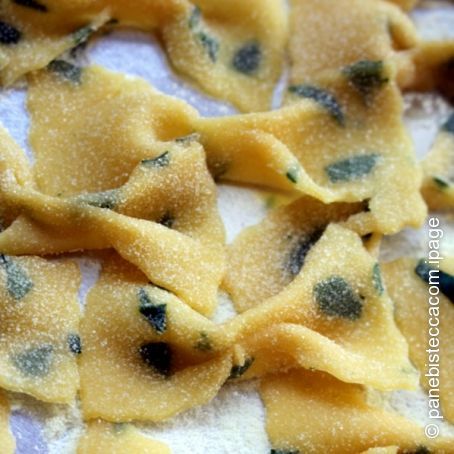 Farfalle con Gamberi al Zafferano