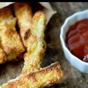 Zucchini-Parmesan-Frites mit einem Hauch Kräuter der Provence