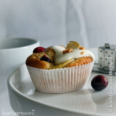 Bratapfel-Cranberry-Törtchen mit Vanilleschmand