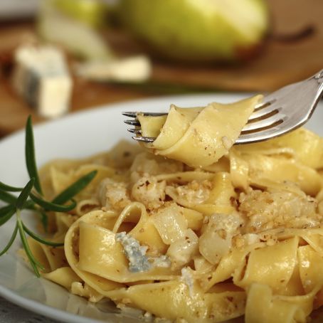 Tagliatelle mit Birnen-Gorgonzola-Sauce