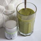 Grüner Smoothie mit Matcha