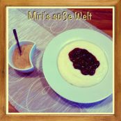 Grießbrei mit Kirsch-Zimt-Kompott