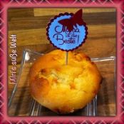 Himbeermuffins mit weißer Schokolade