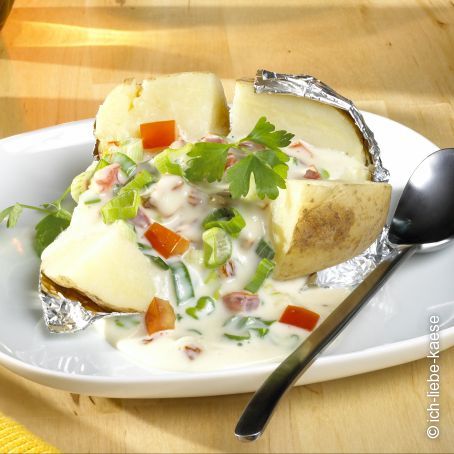 Baked potatoes mit Käse-Dip