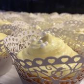 Gefüllte Mango-Maracuja-Cupcakes
