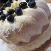 Heidelbeer-Eisgugelhupf