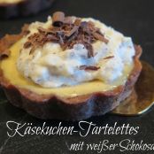 Käsekuchen-Tartelettes mit weißer Schokosahne