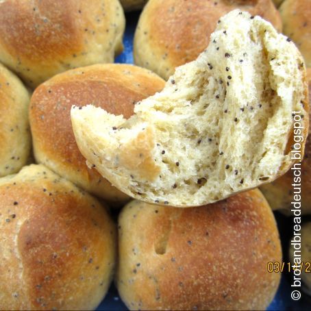 Kleine Mohnbrötchen - Dinner Rolls