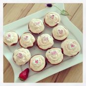 Cupcakes mit Erdbeeren