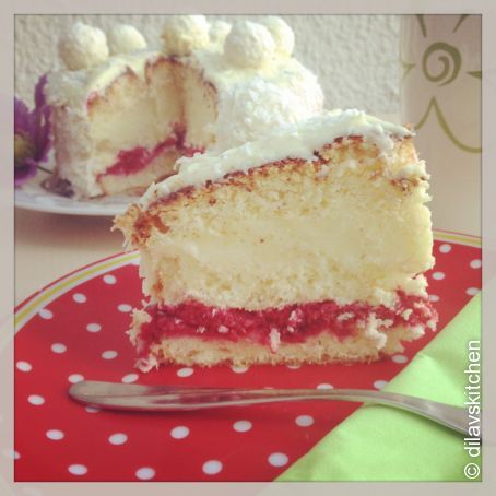 Raffaellotorte mit Himbeeren