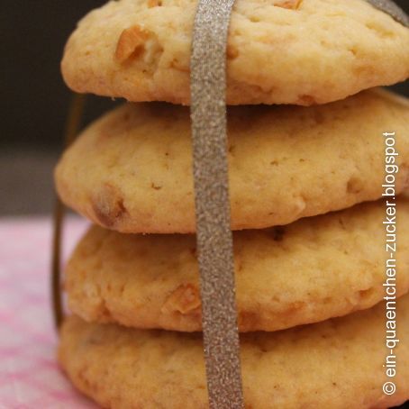 Cashew-Cookies mit weißer Schokolade